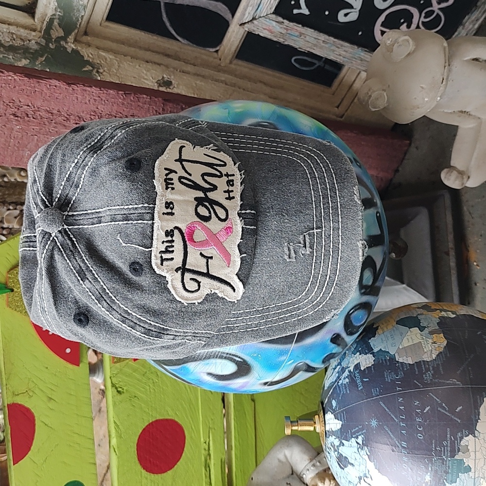 ☀️SALE NWT Gray Fight Hat with Pink Ribbon☀️3/$12